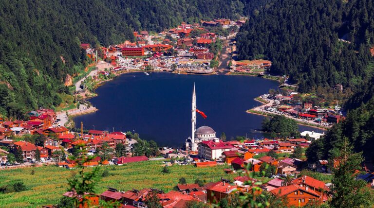 Read more about the article Discovering Trabzon: A Must-Visit Destination for Tourists