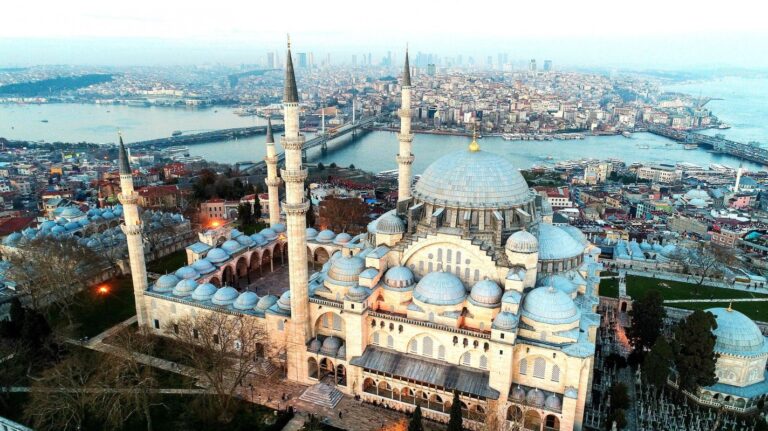 Read more about the article مسجد السليمانية تركيا